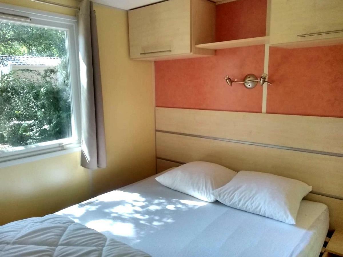 Les Voiles De Laives Hotel ภายนอก รูปภาพ